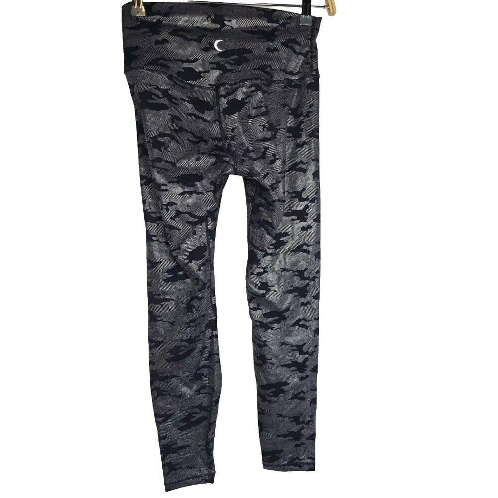 Zyia Active Silver Camo Supreme Hi-rise Leggings Size 8-10